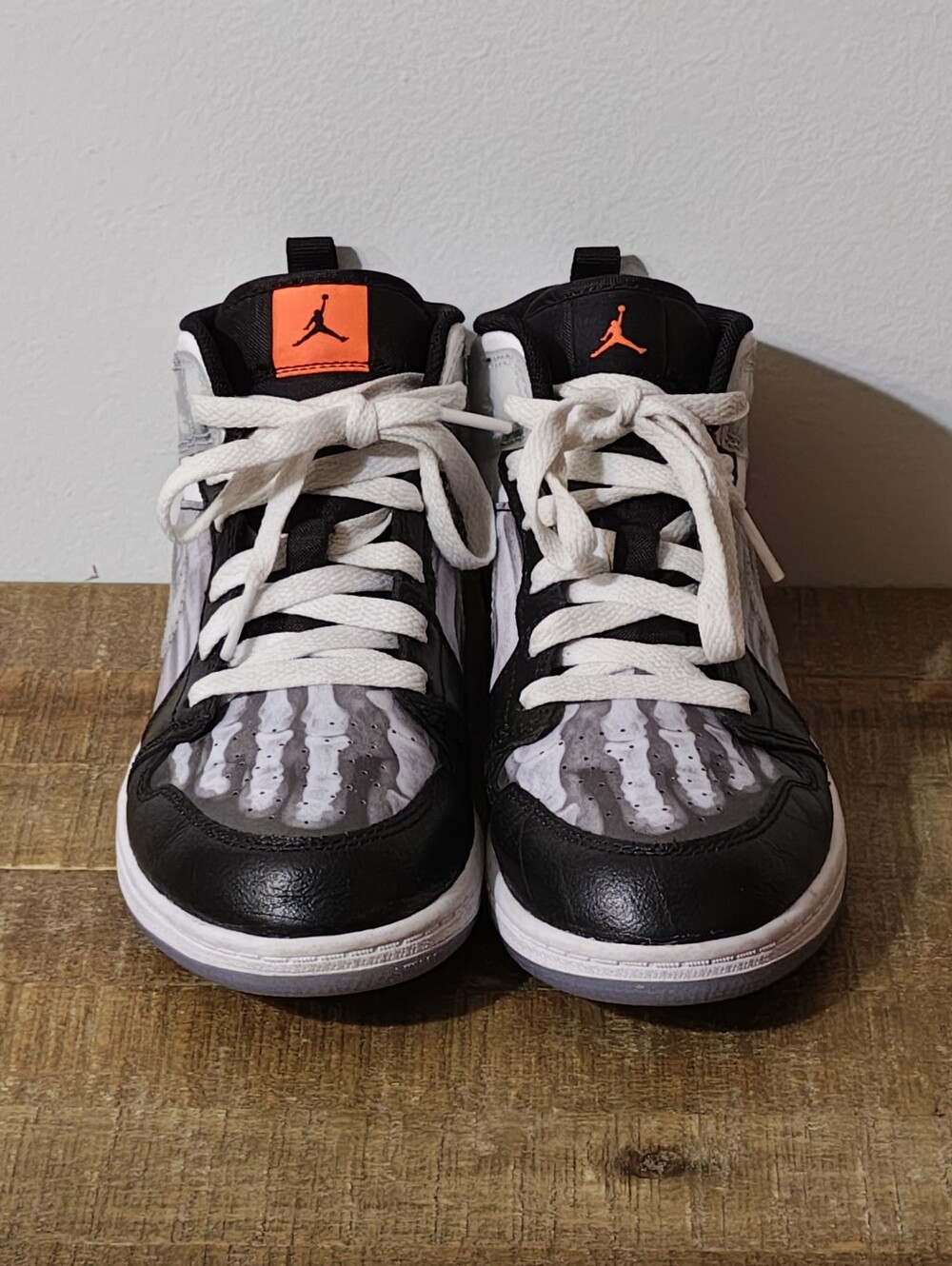 Jordan 1 Mid SS 'X-Ray' (PS) Kid's Size 3Y - Picture 3 of 7